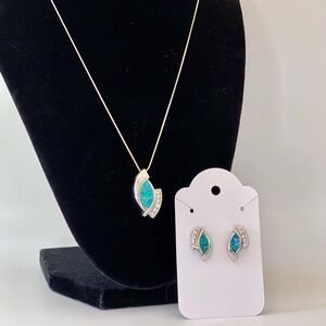 Diamond Cut Australian Opal Pendant Necklace w/Matching Earring Set